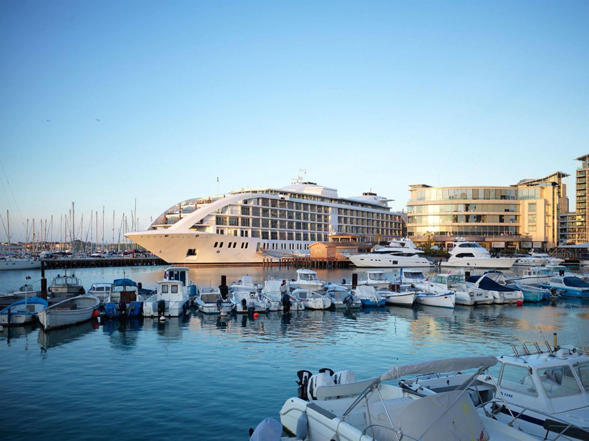 Hotel Sunborn Gibraltar Extérieur photo